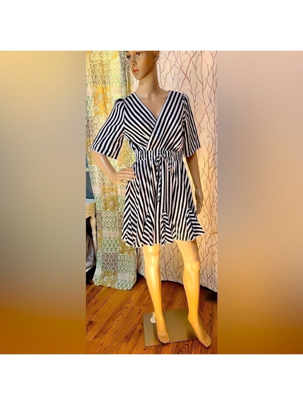 Black&white striped mini dress size sm. get ready to dance in this cute dress💃